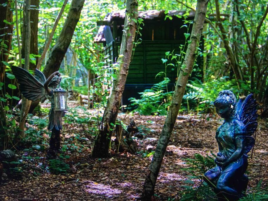 Cosy Woodland Romantic Retreat With Log Fires And Nature Sturry Eksteriør bilde