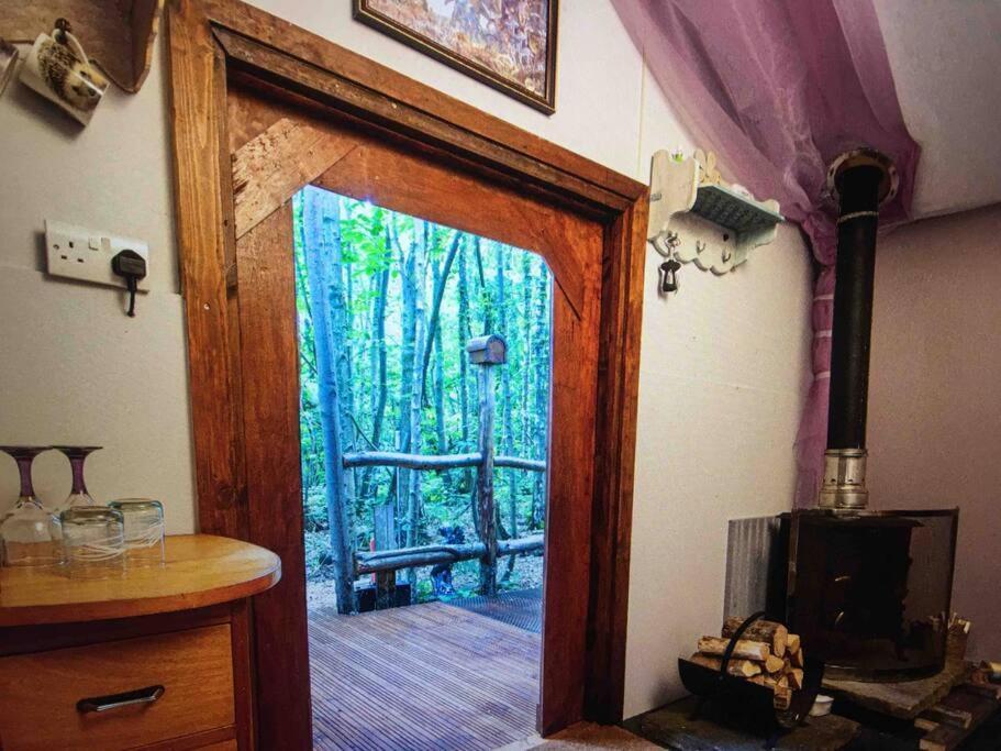 Cosy Woodland Romantic Retreat With Log Fires And Nature Sturry Eksteriør bilde